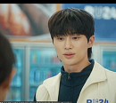 [종합] '손해 보기 싫어서' 변우석, 김영대 떠난 편의점 새 알바…신민아에 "손해영 씨?"