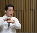 '귀하신 몸' 유광호 교수가 전하는 피부 노화 막는 세안ㆍ보습ㆍ자외선 차단법