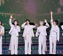 엔시티 드림, 환상 퍼포먼스로 뜨겁게 달군 LA 북미 투어 '폭발적 반응'