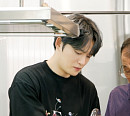 ‘편스토랑’ 김재중 아버지와 LA갈비찜 요리…"진짜 잘하시네" 훈훈 모먼트