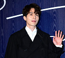 이동욱·이승환·신대철·정영주, 대통령 탄핵 파면 결정에 "이제야 봄" 반응