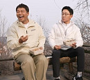 '나혼자산다' 전현무, 연세대 선배 손범수 아나운서와 등산…저속노화 식단 도시락 선물