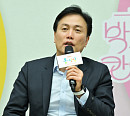 한경천 KBS 예능센터장 "이무진 '리무진 서비스' 보이콧, 소통 문제…기다릴 것"