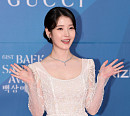 [비즈 포토] 아이유, 청초한 미소