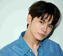 옹성우, 새 프로필 공개…남성美 폭발