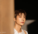 장우영, 'Simple dance' 콘셉트 포토 속 빛나는 존재감