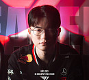 '페이커' 이상혁, T1과 4년 재계약