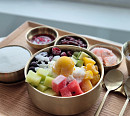 라한호텔, 지역 맛으로 통했다