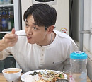 '나혼자산다' 민호, 한식뷔페·대학로 카페·빵집 맛집 방문
