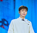 임영웅, 절절한 이별 감성…'알겠어요 미안해요' MV 900만뷰