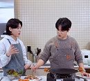‘편스토랑’ 김용빈, 납작만두야채비빔·중화식 야끼우동 완성