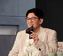 [스톡 브리핑] 방시혁 하이브 의장 "팬들의 행복 추구, 음악 비즈니스의 본질"