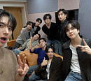 더보이즈, 완전체 ‘아돌라’서 첫 인사…‘위더보’ 채널 승계