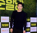 [BZ포토] 윤계상, 밤길에 위험한 올블랙 시사회 패션