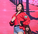 [BZ포토] AOA 민아, 조명 필요없는 우윳빛 피부