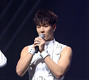 [BZ포토] 몬스타엑스 셔누, 女心 설레게 하는 팔근육