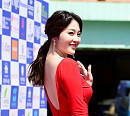 [BZ포토] 아나운서 신아영, 육감적인 뒤태
