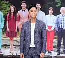 [BZ포토] 윤종훈, 화려한 패턴 수트