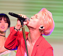 [BZ포토] 종현, 핏대 세워가며 열창!