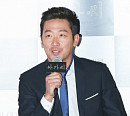 [BZ포토] 하정우, 그 연기 얘기만 하면 쑥스럽네요