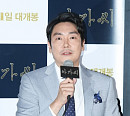 [BZ포토] 조진웅, 기자들의 반응이 궁금했어요