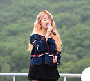 [BZ포토] 어반자카파 조현아, 작은 체구의 보컬리스트