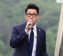 [BZ포토] 어반자카파 박용인, 묵직한 보이스