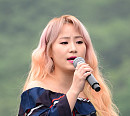 [BZ포토] 어반자카파 조현아, 걸크러쉬 일으키는 파워풀한 보이스