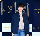 [BZ포토] 이동휘, 영화관 찾은 패셔니스타