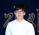 [BZ포토] 윤계상, 안경도 잘 어울려