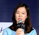 [BZ포토] 한예리, 깜짝 복근 공개