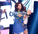 [BZ포토] CLC 최유진, 가녀린 여군 각선미