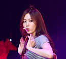 [BZ포토] CLC 권은빈, 청바지가 남아~…한줌 개미허리