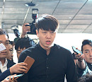 [BZ포토] 경찰서 출두한 유상무, 굳은 표정