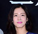 [BZ포토] 경수진, 아무나 소화 못하는 딸기 우윳빛 입술