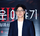 [BZ포토] 유준상, 홍은희 외조 제대로!