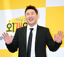 [BZ포토] 이진호, 해맑은 손인사