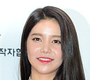 [BZ포토] 마마무 솔라, 에릭남 보고 있나?