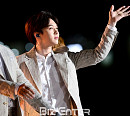 [BZ포토] 비투비 이창섭, 살랑살랑 손인사