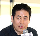 [BZ포토] 연극 '햄릿'의 박동우 무대 디자이너