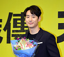 [BZ포토] 이제훈, 女心을 들었다 놨다