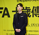 [BZ포토] 이제훈, 올블랙 수트에도 빛나