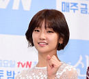 [BZ포토] 박소담, 작은 얼굴 인증하는 파이팅 포즈