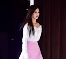 [BZ포토] 김유정, 선물 같은 자태