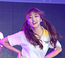 [BZ포토] 아이비아이 한혜리, 머리카락 휘날리며 폭풍 댄스