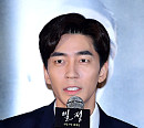 [BZ포토] 신성록, 볼수록 캐릭터와 닮았어