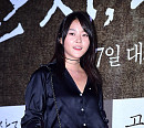[BZ포토] 강승현, 강렬한 악어가죽 스커트