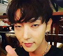 이준기, 왕소와는 다른 모습 ‘엄지 척’