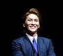 [BZ포토] 박은태, 빠져드는 꽃미소