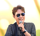 [BZ포토] '보급형 정우성' 윤종신, "아수라 많이 봐주세요~"